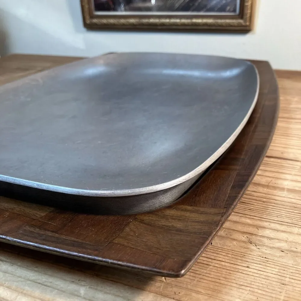 VTG Hand Woven Weavewood Steak Sizzler Aluminum Insert Walnut Serving Tray USA